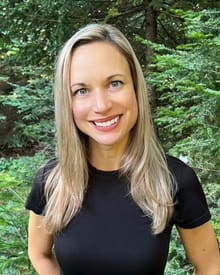 Portrait de Dre Isabelle Pelletier